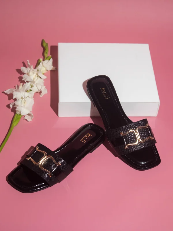 Women Black-Coloured And Gold-Toned Buckled Open Toe Flats