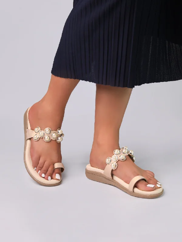 Aneira Cream Flats