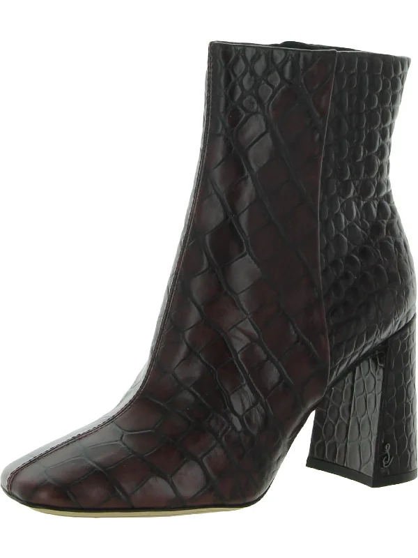 bordeaux croc print