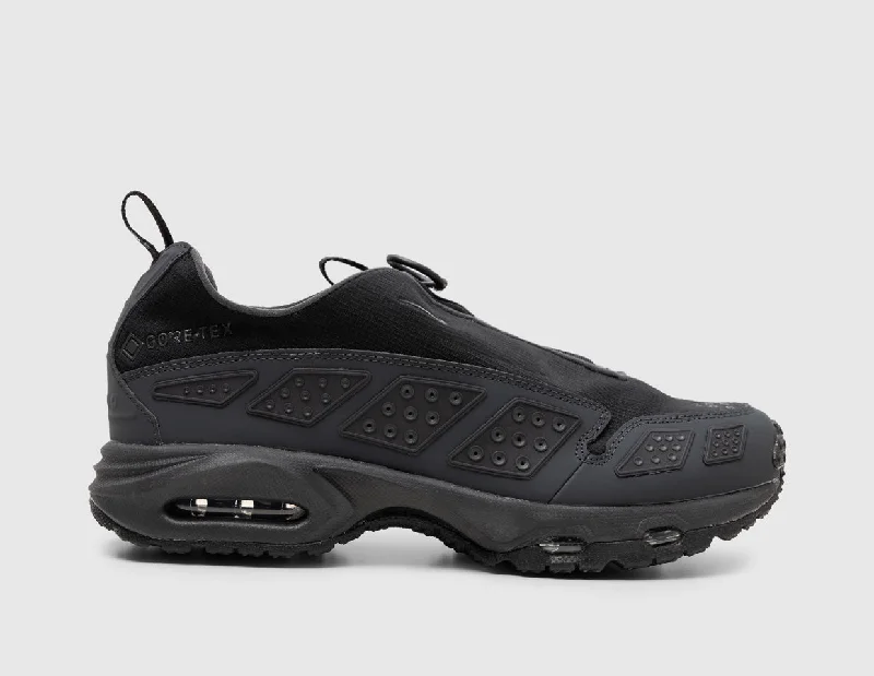 Nike Women's Air Max SNDR GORE-TEX Black / Dark Smoke Grey