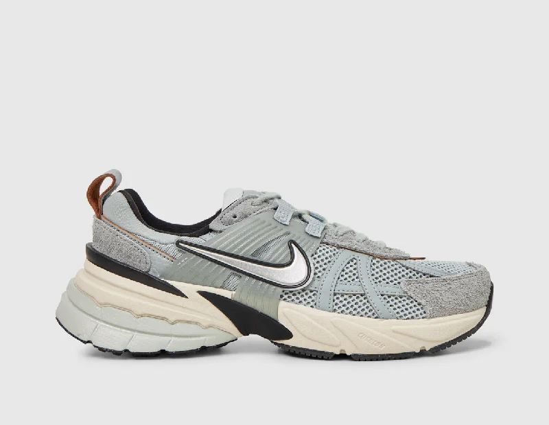 Nike Women's V2K Run Light Pumice / Chrome - Light Orewood Brown