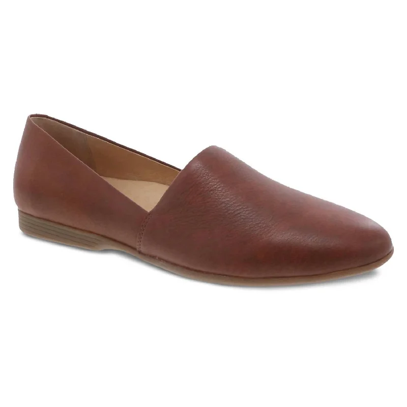 Larisa Flats In Saddle Milled