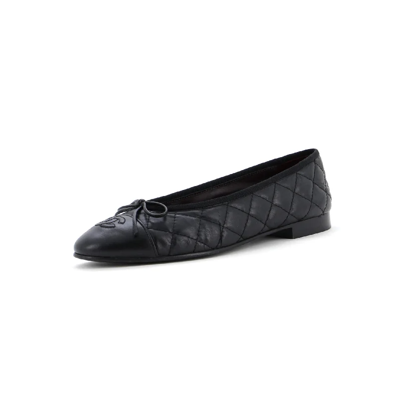 Women's CC Cap Toe Bow Ballerina Flats Leather