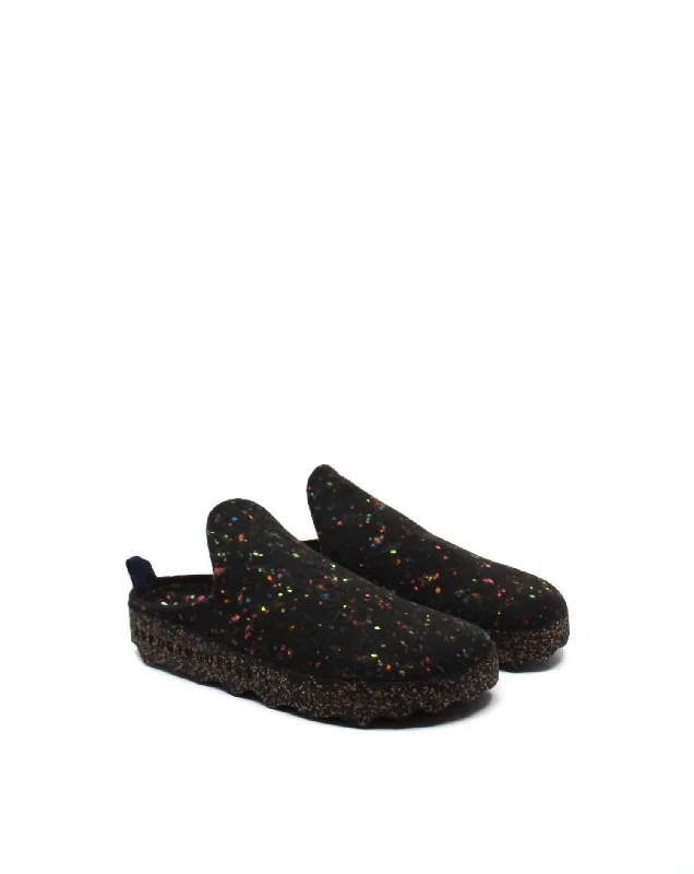 Women's Come Led Slip On In Black