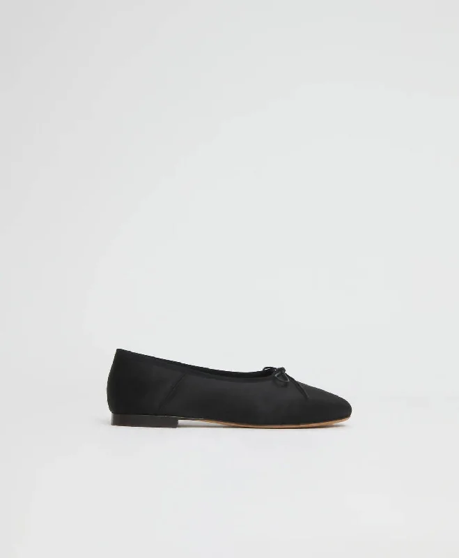 Women's Dream Ballerina Flat Shoes In Black