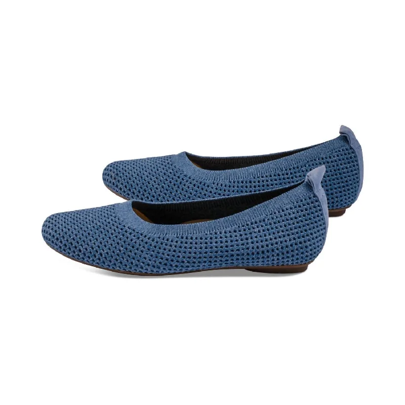 Women's Suvi Stretch Knit Flat In Denim